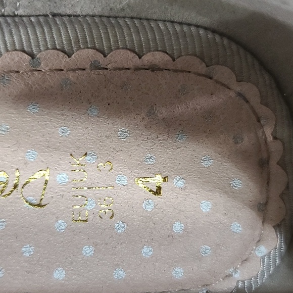 Dream Pairs Girls Ballet Flats Slip-on Shoes Iridescent Glittery Size 4 EUC - Picture 3 of 11